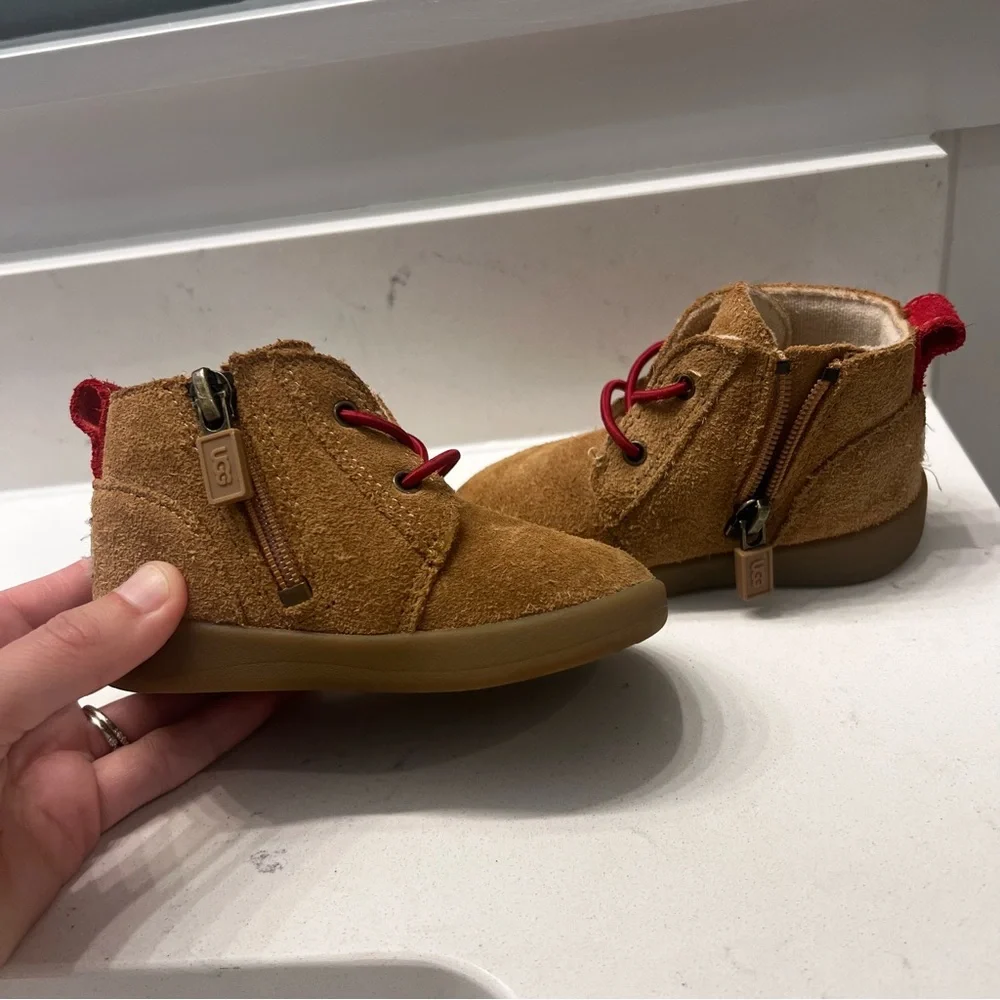Infant Ugg Chukka Boot - Picture 6 of 8